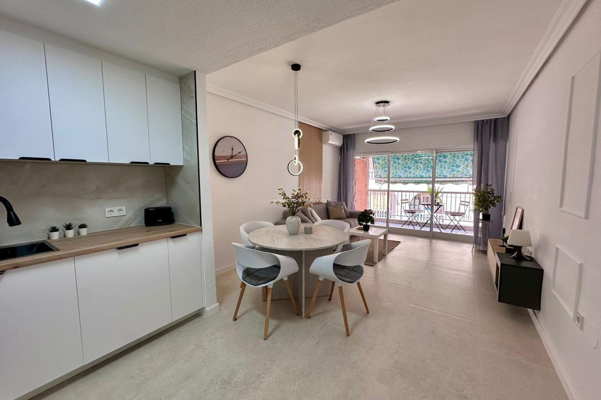 Herverkoop - Appartement / flat - Torrevieja - Habaneras