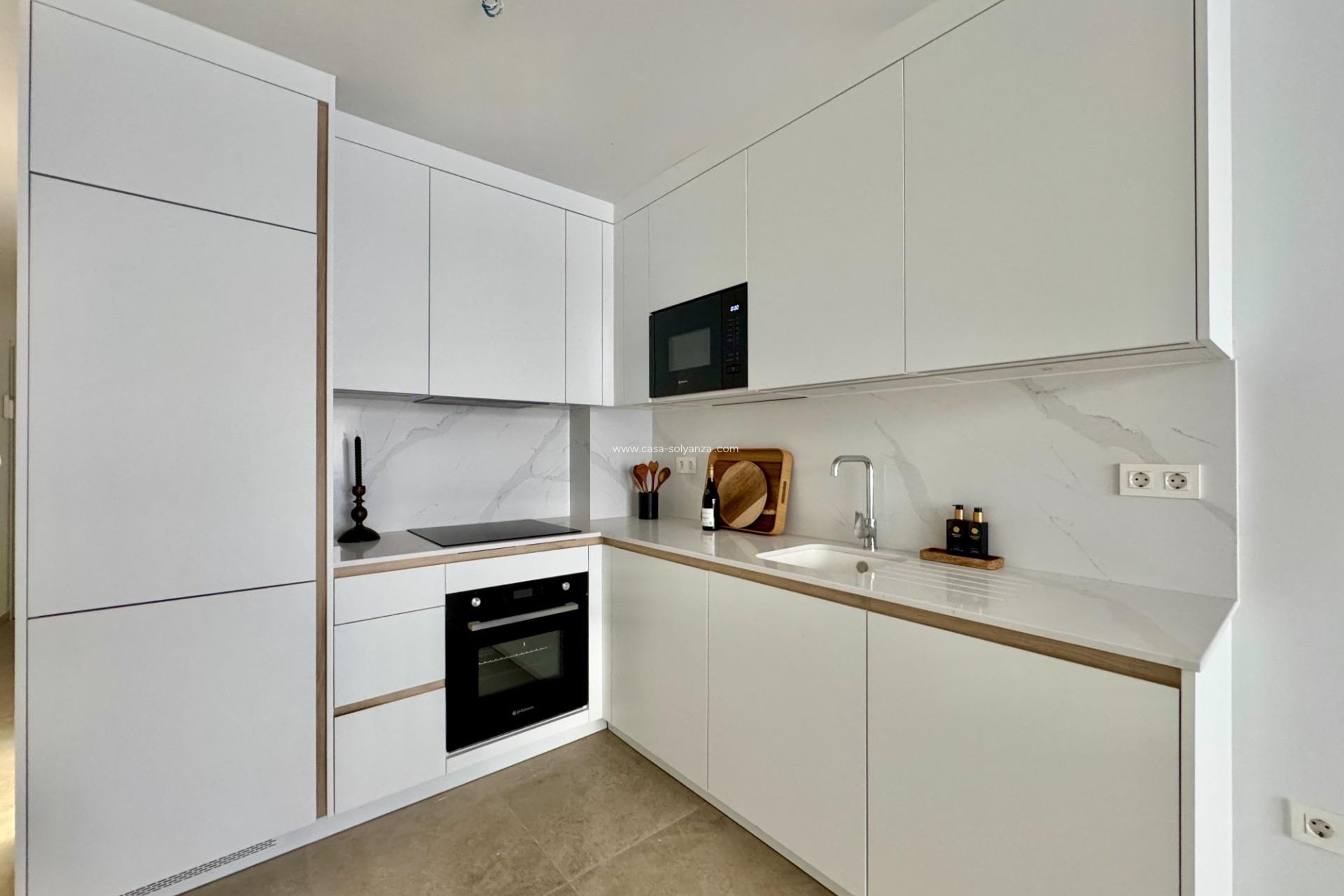 Herverkoop - Appartement / flat - Torrevieja - Habaneras