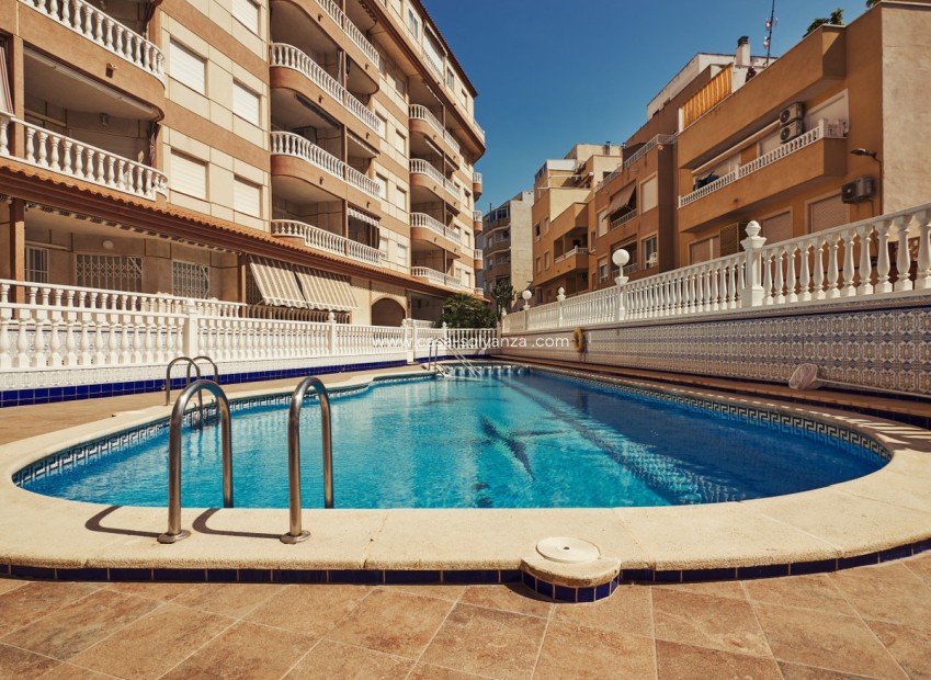 Herverkoop - Appartement / flat - Torrevieja - La Mata