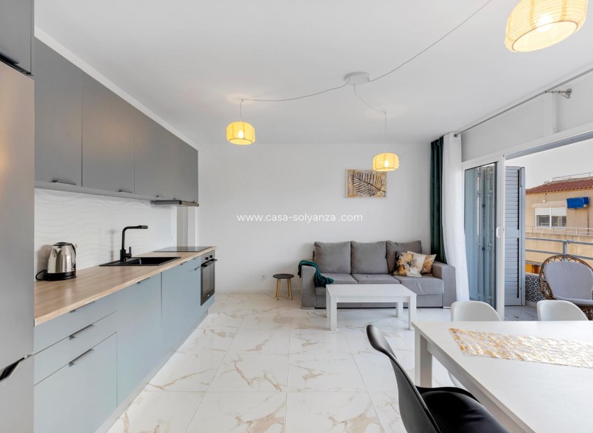 Herverkoop - Appartement / flat - Torrevieja - La Mata