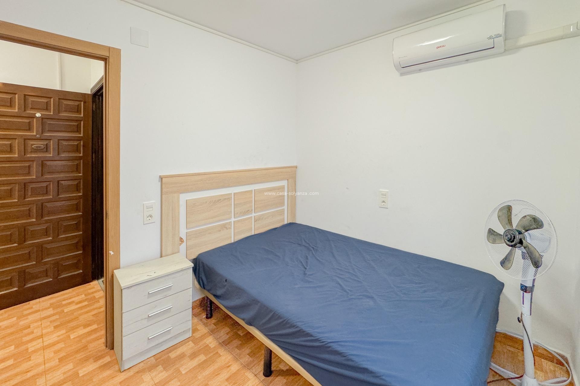 Herverkoop - Appartement / flat - Torrevieja - La Mata