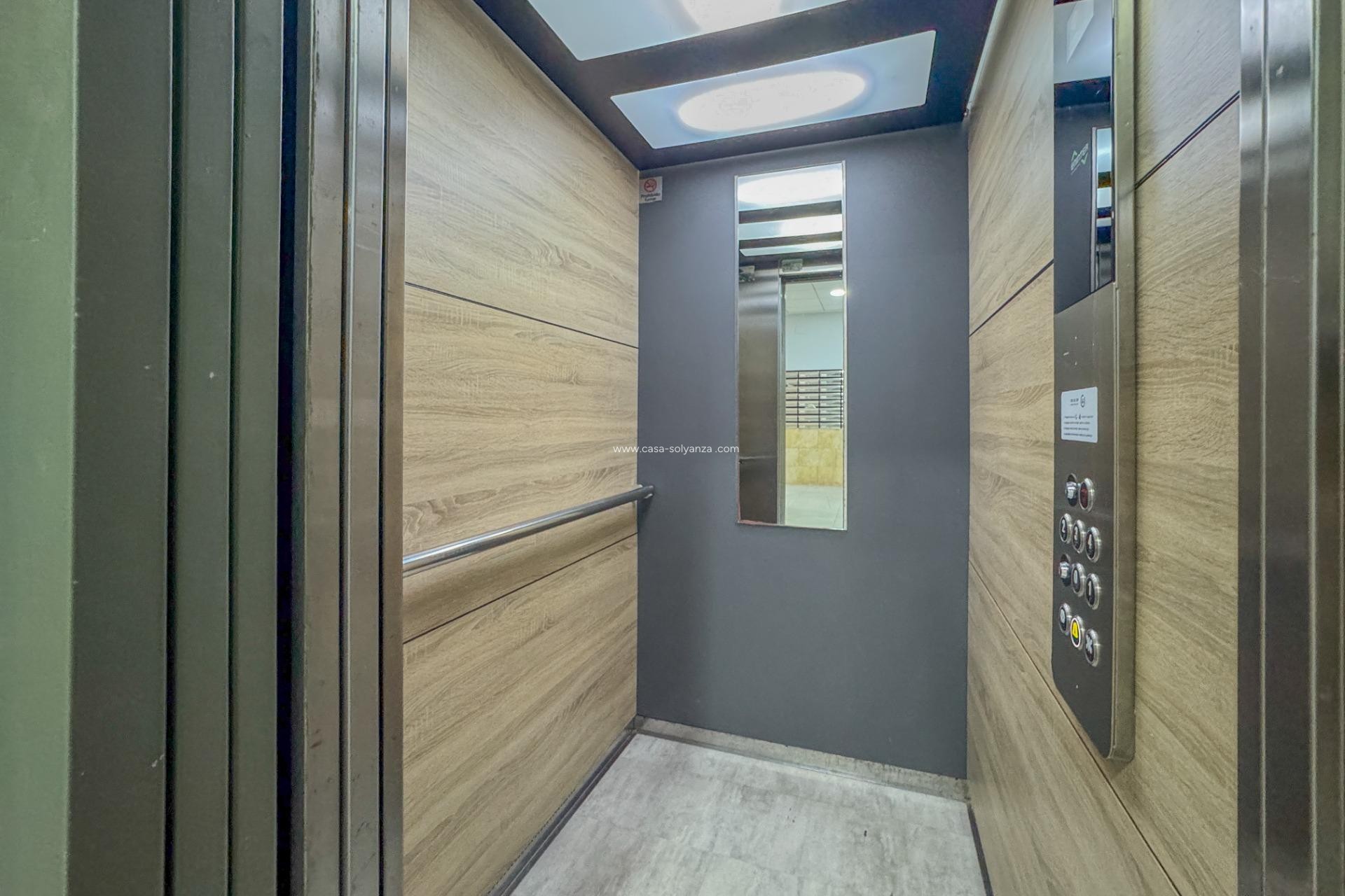 Herverkoop - Appartement / flat - Torrevieja - La Mata