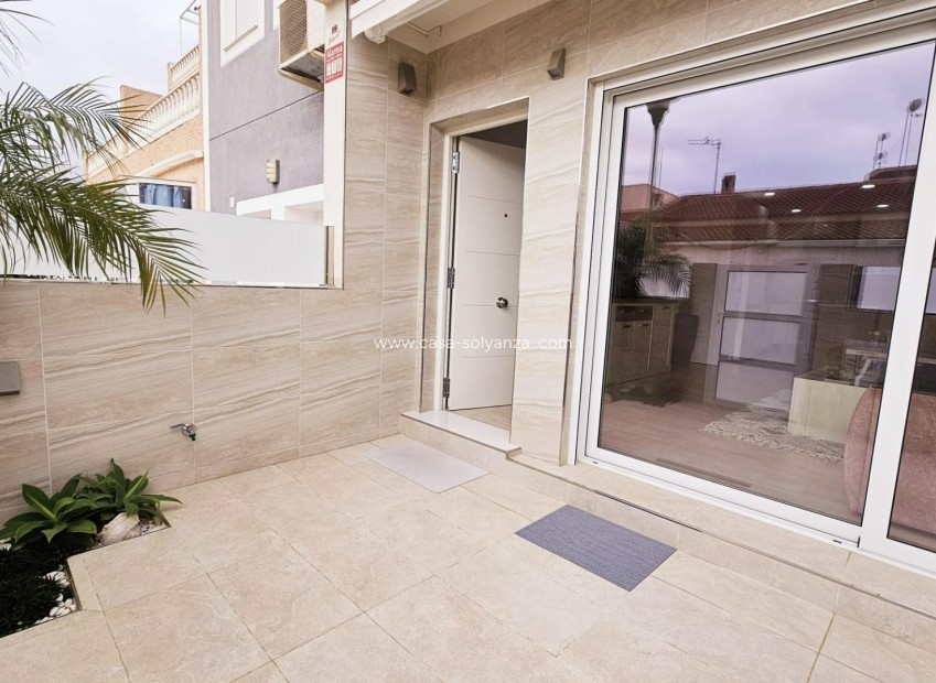 Herverkoop - Appartement / flat - Torrevieja - La Siesta