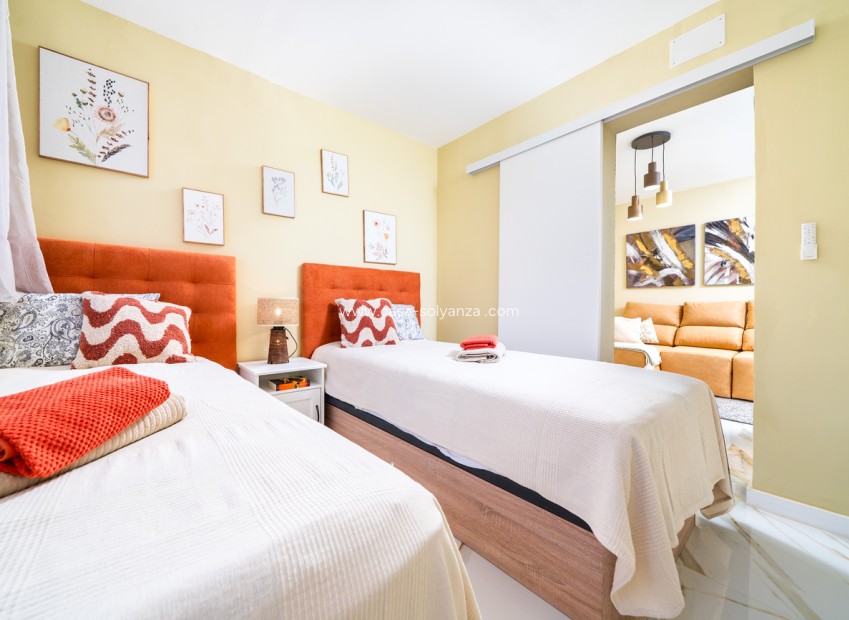 Herverkoop - Appartement / flat - Torrevieja - La veleta