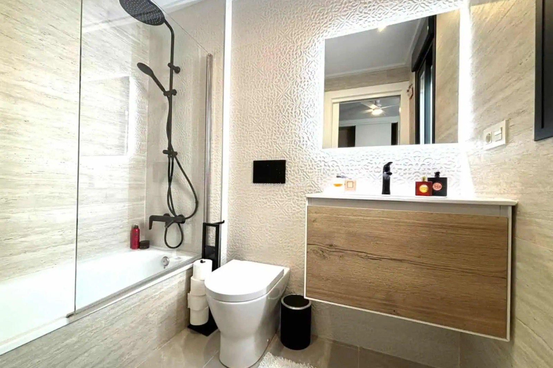 Herverkoop - Appartement / flat - Torrevieja - Las Piscinas Naturales