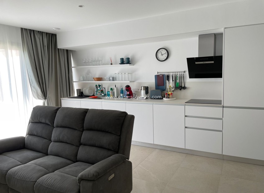 Herverkoop - Appartement / flat - Torrevieja - Los Balcones