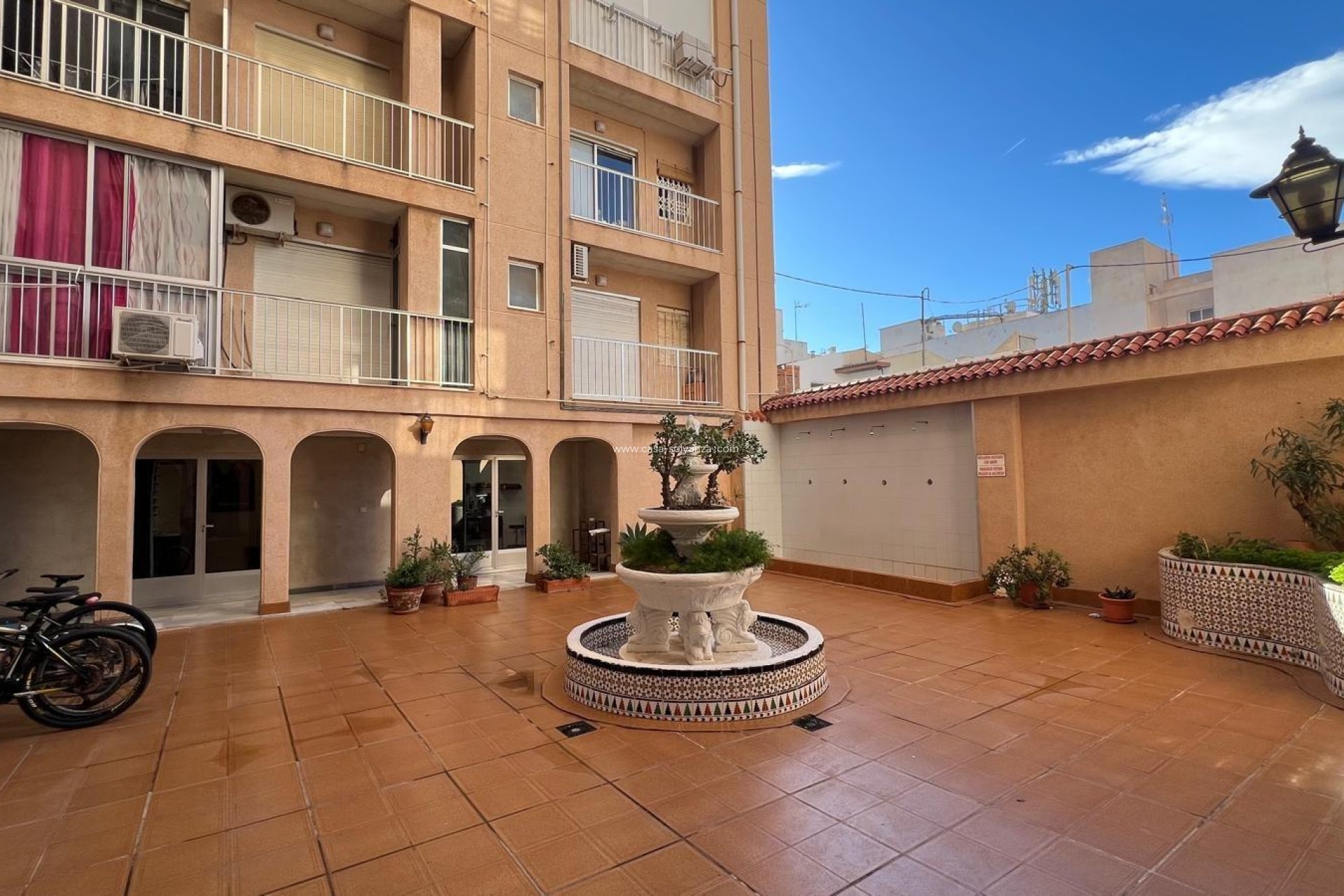 Herverkoop - Appartement / flat - Torrevieja - Los Frutales