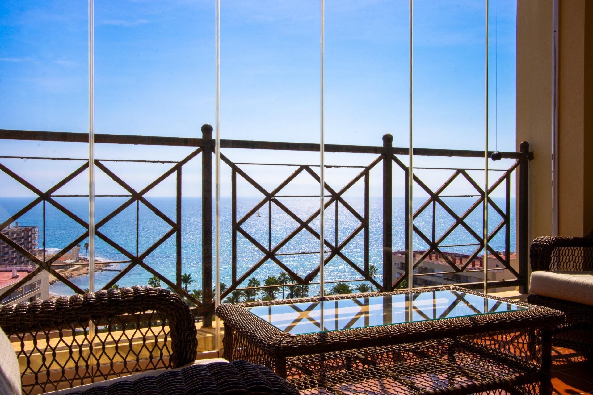 Herverkoop - Appartement / flat - Torrevieja - Los Frutales