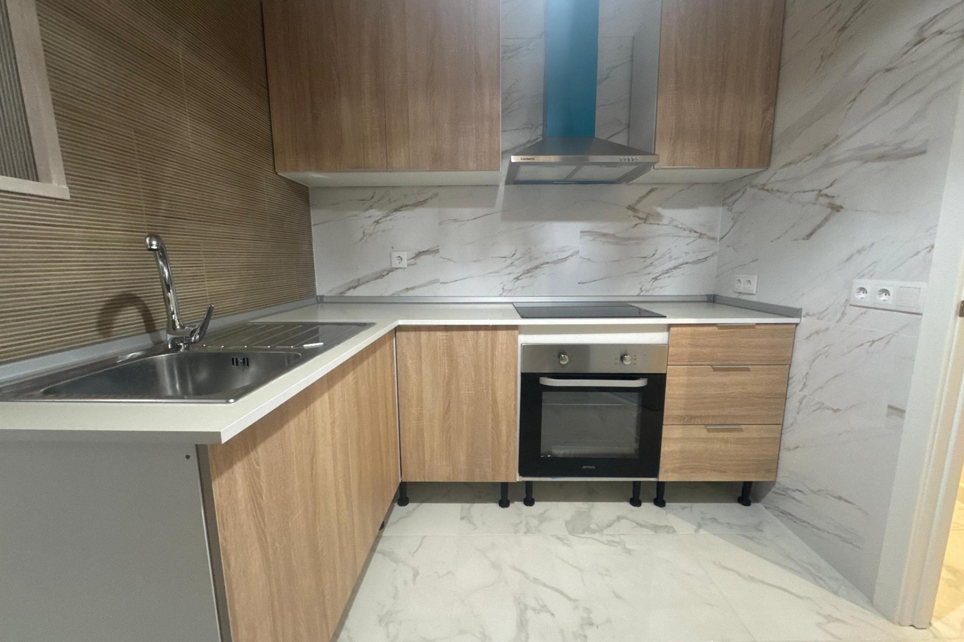 Herverkoop - Appartement / flat - Torrevieja - Muelle Pesquero