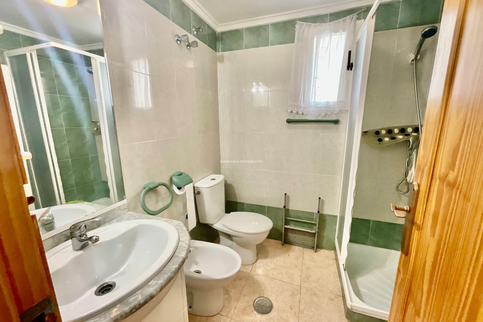 Herverkoop - Appartement / flat - Torrevieja - PARQUE DE LAS NACIONES