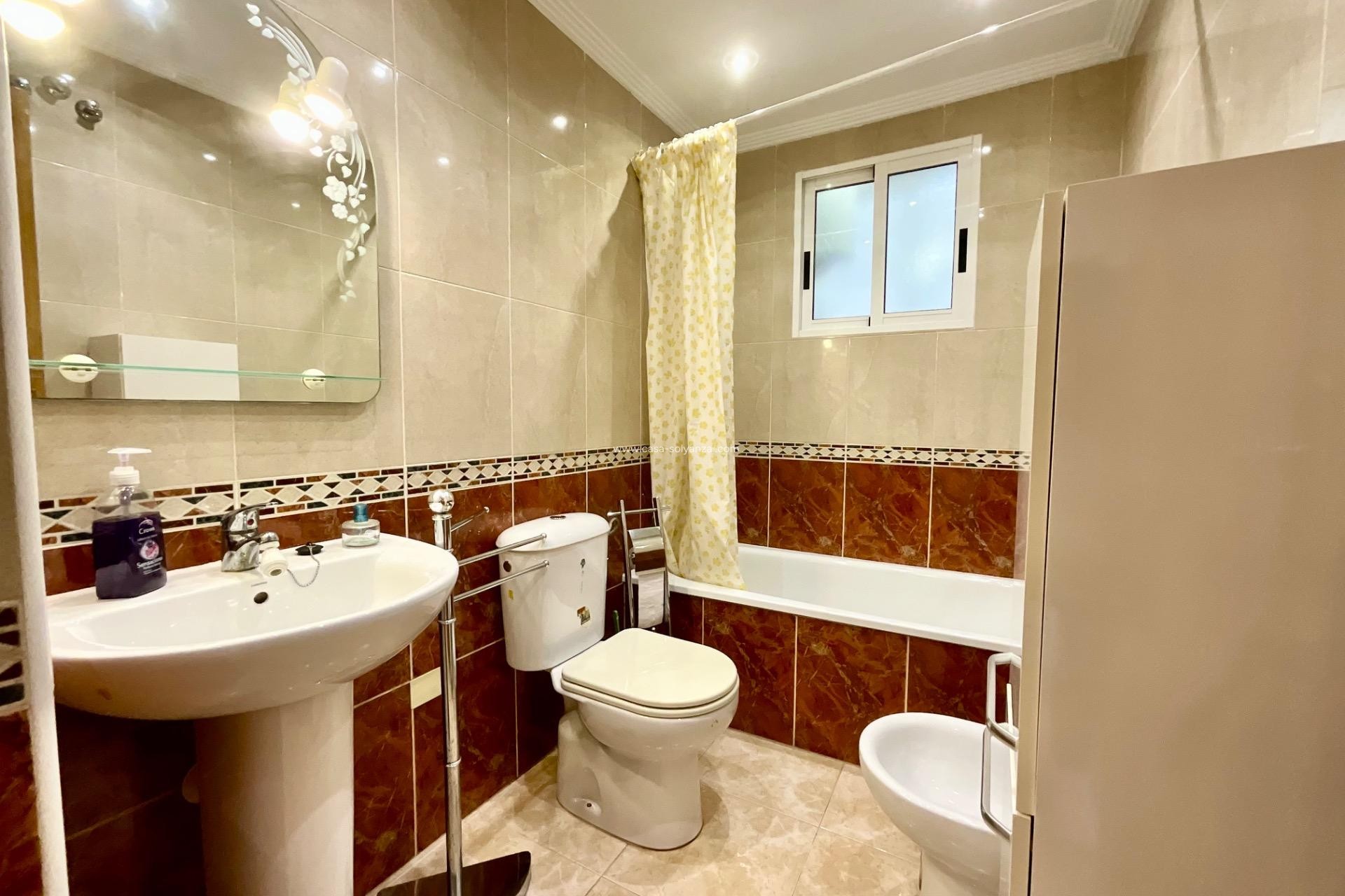 Herverkoop - Appartement / flat - Torrevieja - PARQUE DE LAS NACIONES