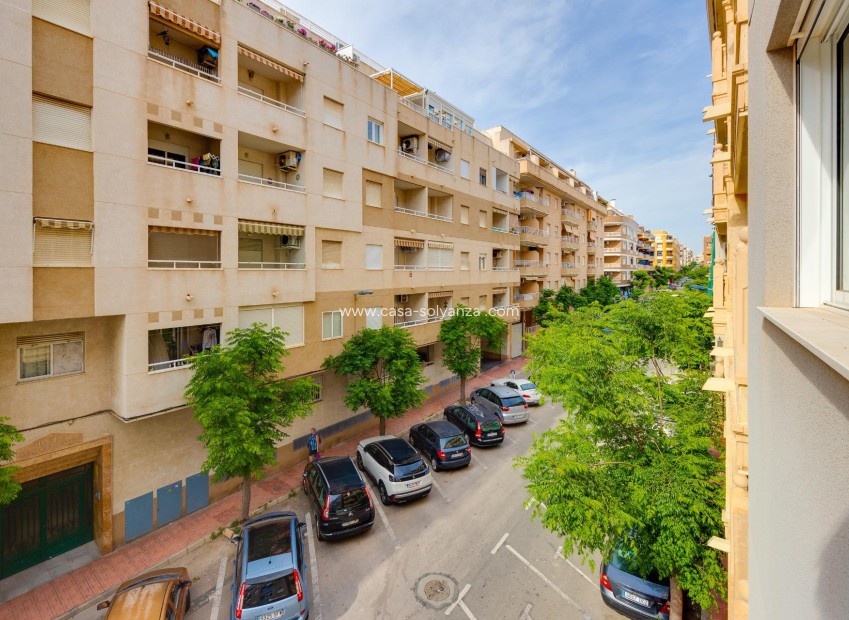 Herverkoop - Appartement / flat - Torrevieja - PARQUE DE LAS NACIONES