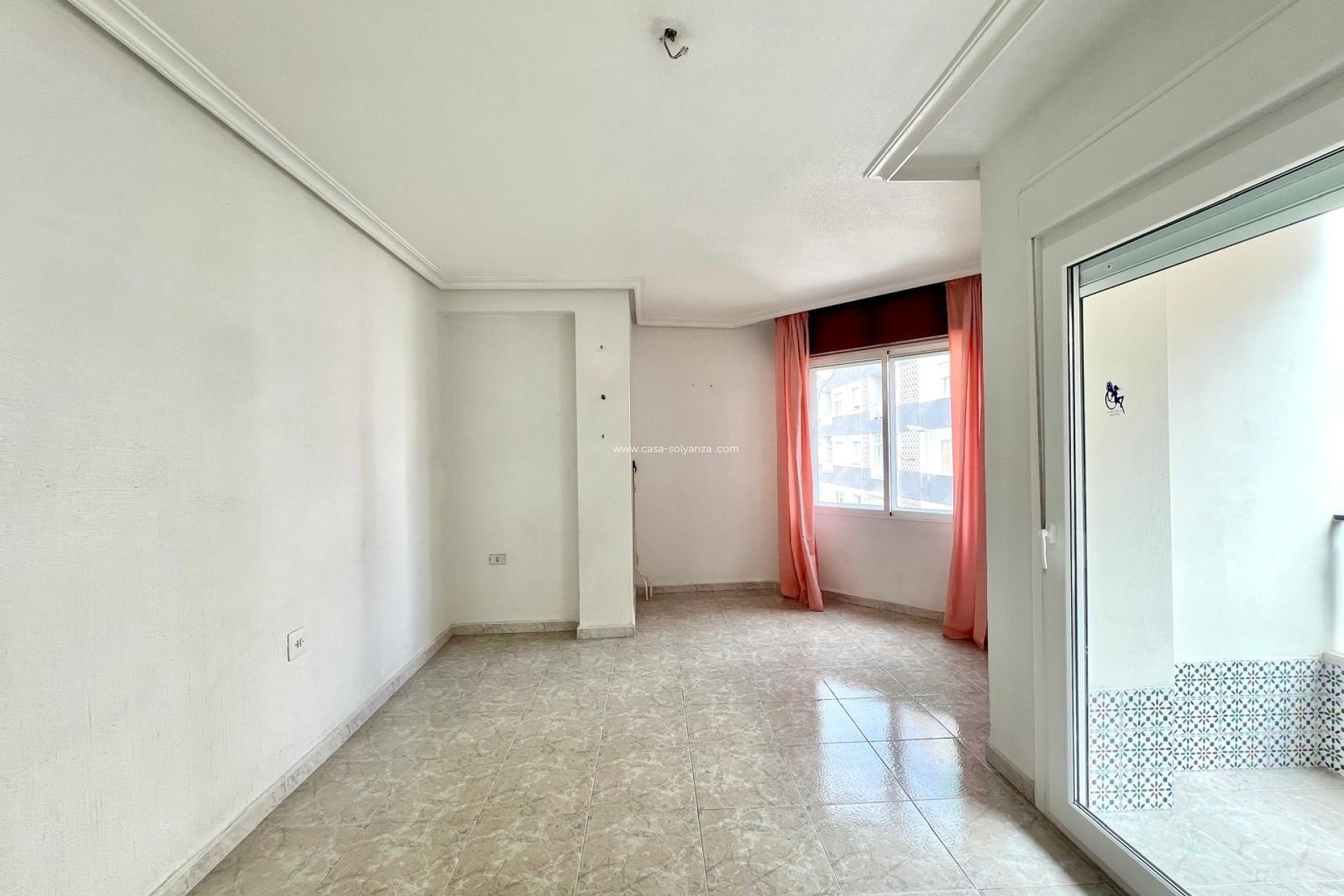 Herverkoop - Appartement / flat - Torrevieja - Paseo Maritimo