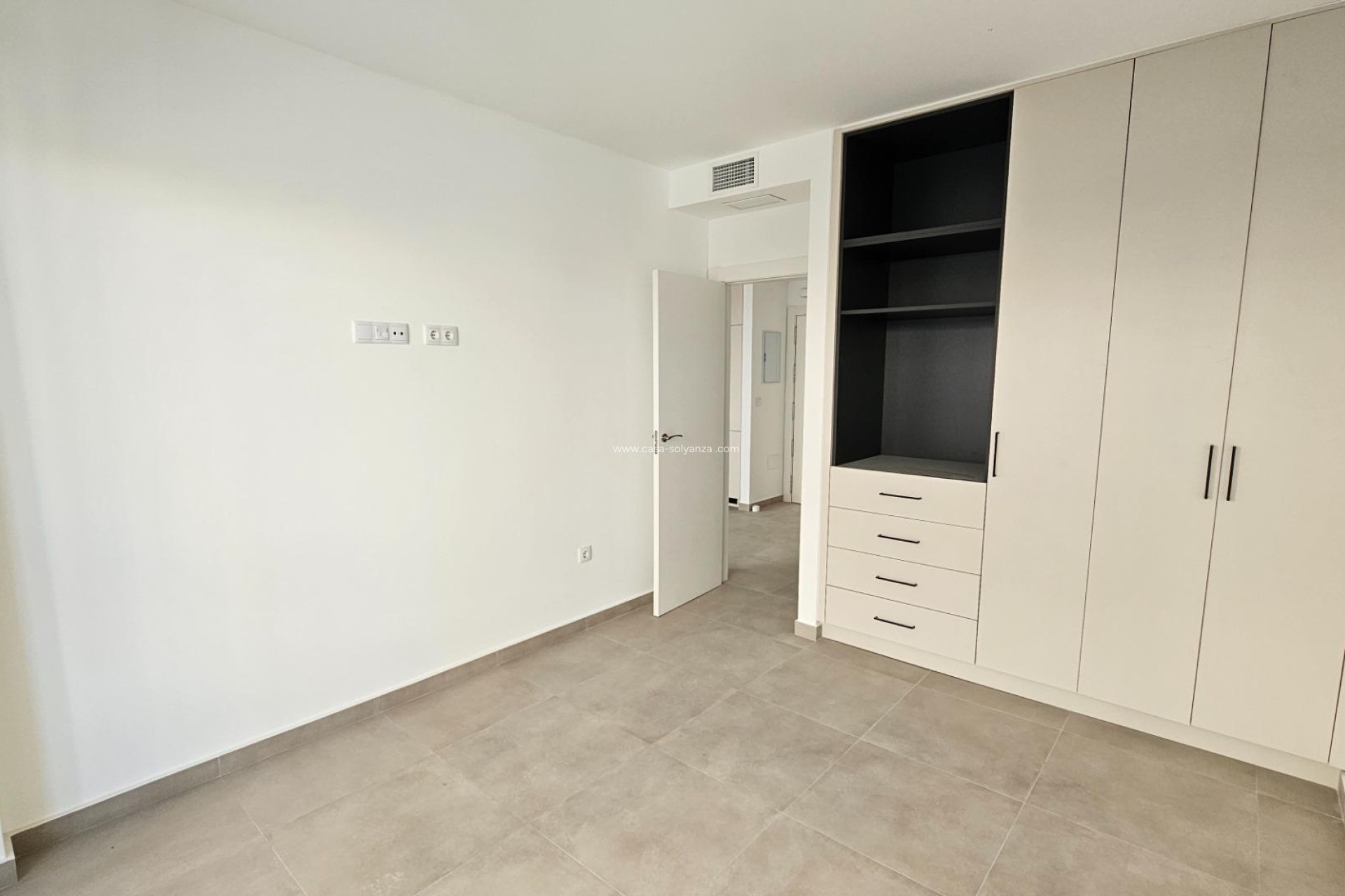 Herverkoop - Appartement / flat - Torrevieja - Paseo Maritimo