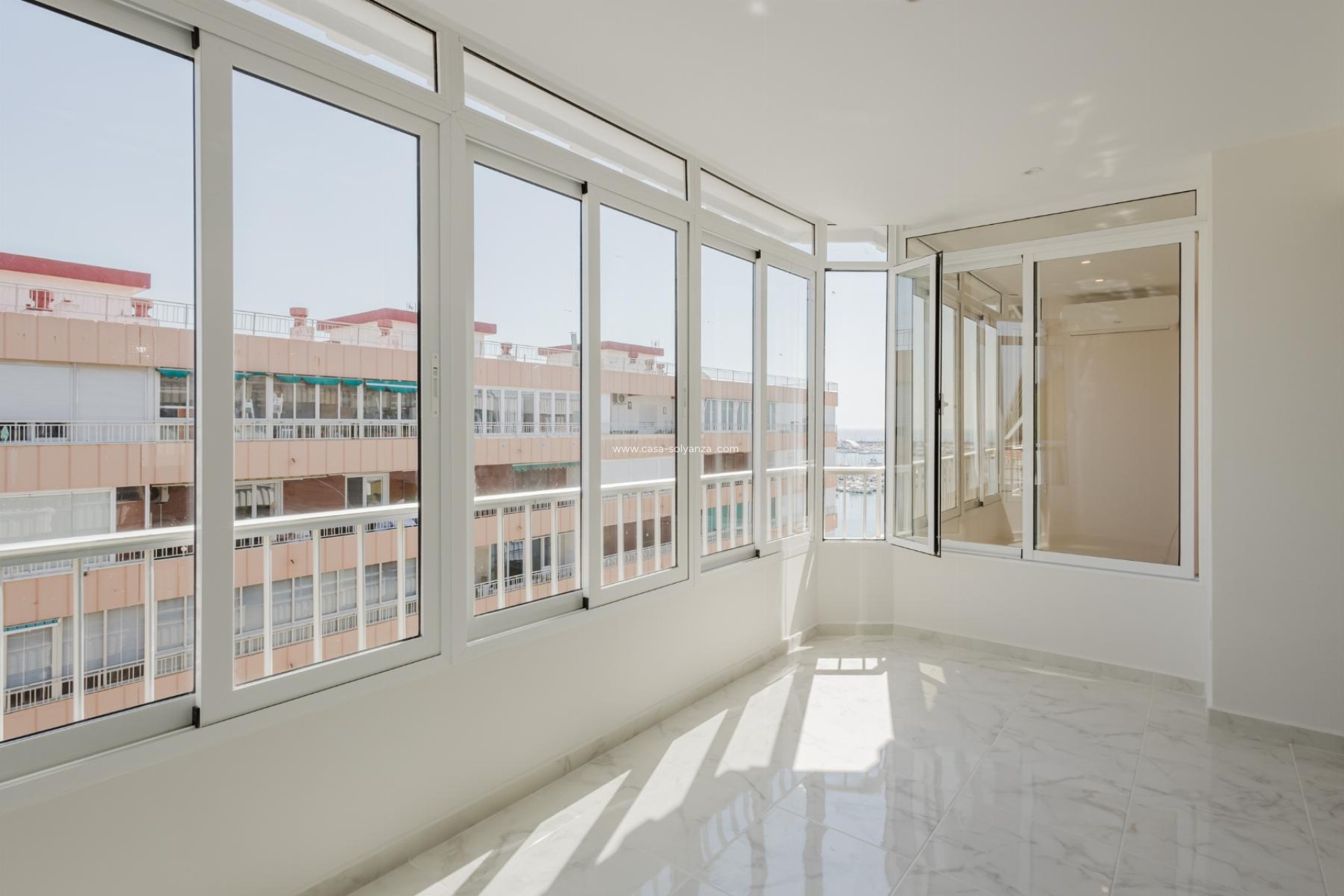 Herverkoop - Appartement / flat - Torrevieja - Playa de La Acequion