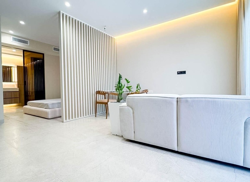 Herverkoop - Appartement / flat - Torrevieja - Playa de los Locos