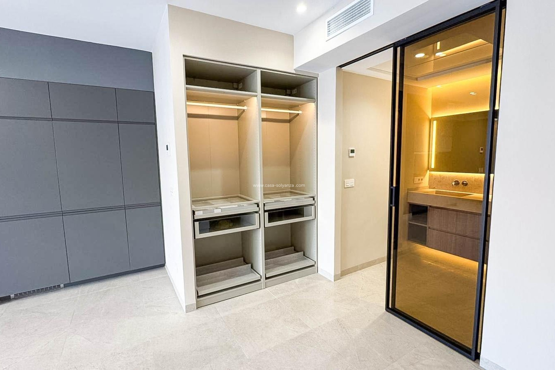 Herverkoop - Appartement / flat - Torrevieja - Playa de los Locos