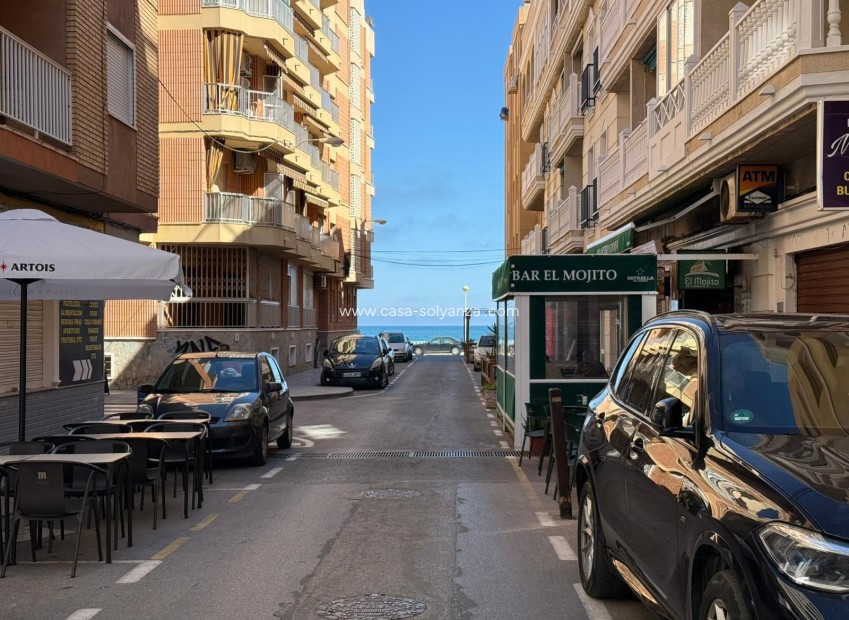 Herverkoop - Appartement / flat - Torrevieja - Playa de los Locos
