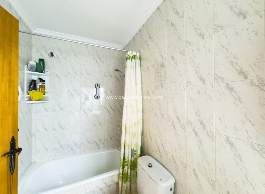 Herverkoop - Appartement / flat - Torrevieja - Playa de los Locos
