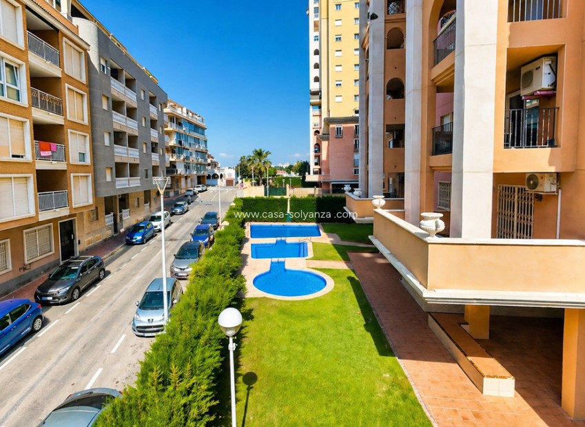 Herverkoop - Appartement / flat - Torrevieja - Playa de los Locos