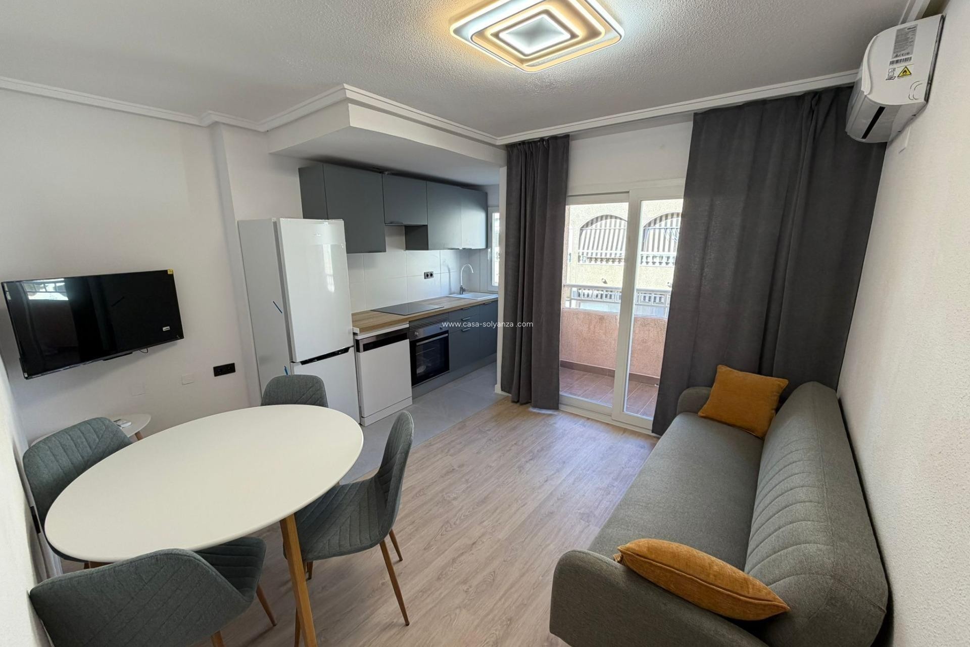 Herverkoop - Appartement / flat - Torrevieja - Playa de los Locos