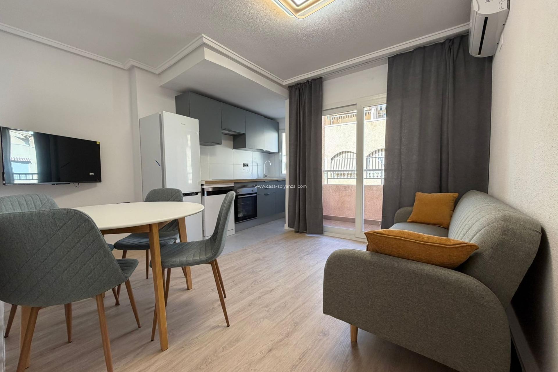 Herverkoop - Appartement / flat - Torrevieja - Playa de los Locos