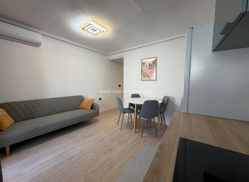 Herverkoop - Appartement / flat - Torrevieja - Playa de los Locos