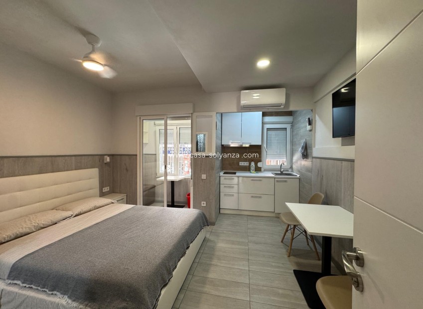Herverkoop - Appartement / flat - Torrevieja - Playa de los Locos