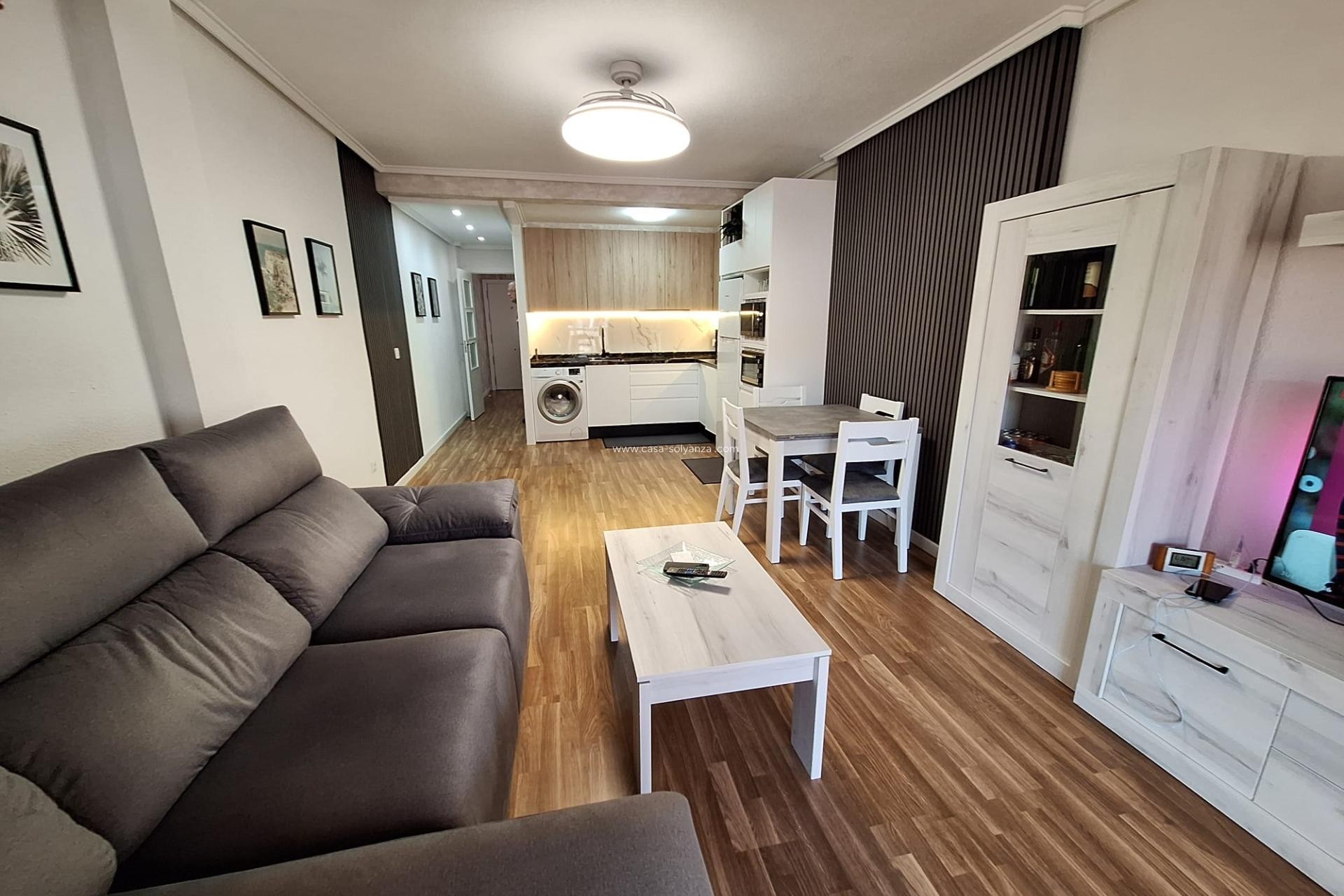 Herverkoop - Appartement / flat - Torrevieja - Playa de los Locos
