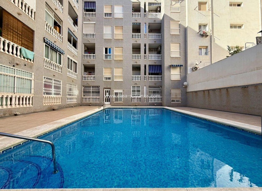 Herverkoop - Appartement / flat - Torrevieja - Playa de los Locos