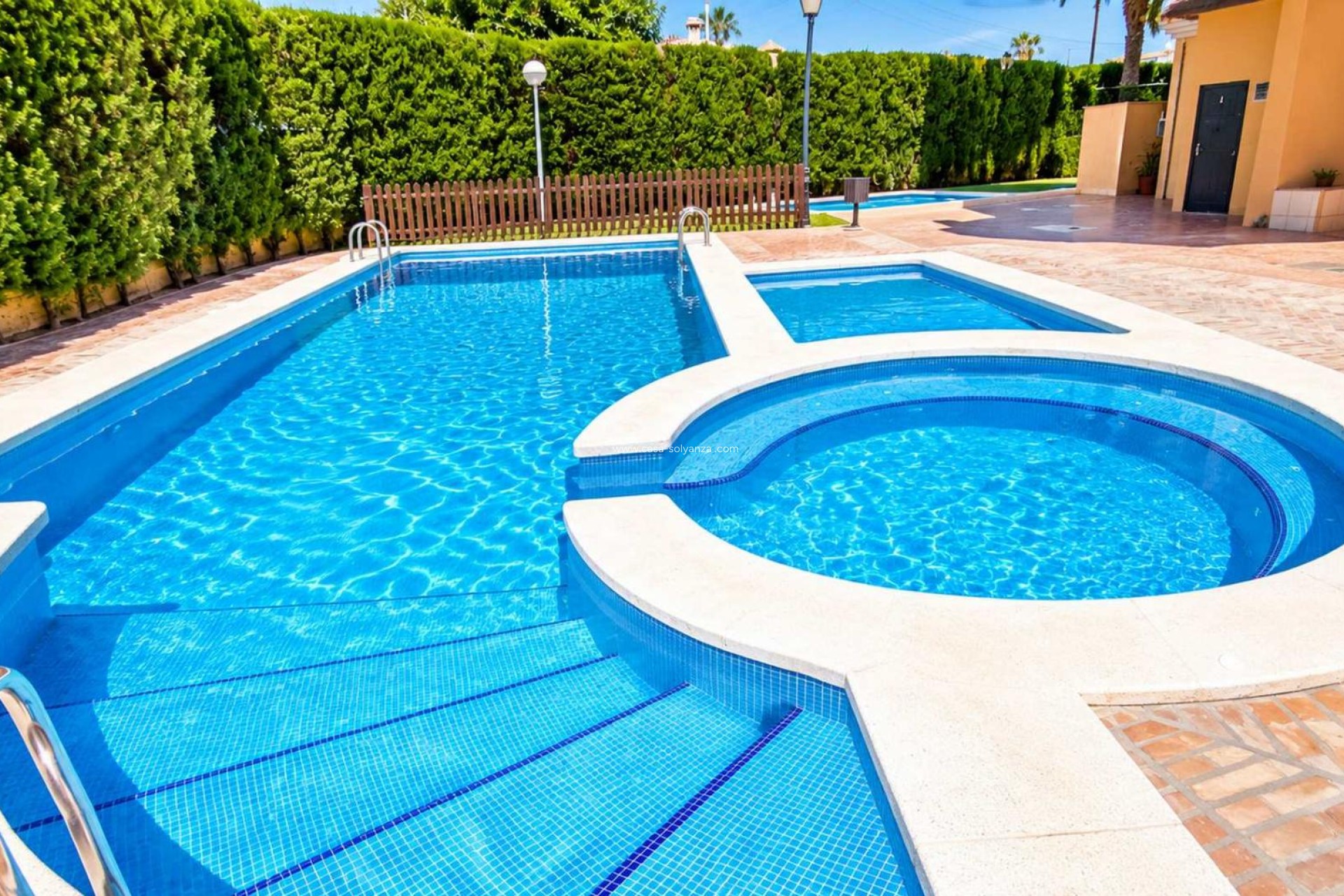 Herverkoop - Appartement / flat - Torrevieja - Playa de los Locos