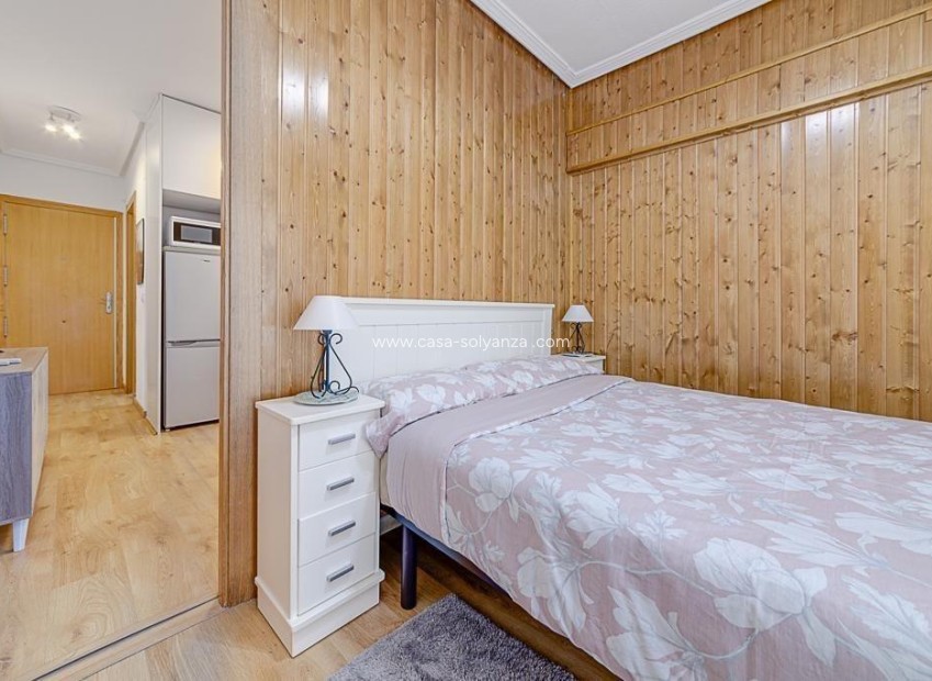 Herverkoop - Appartement / flat - Torrevieja - Playa de los Locos