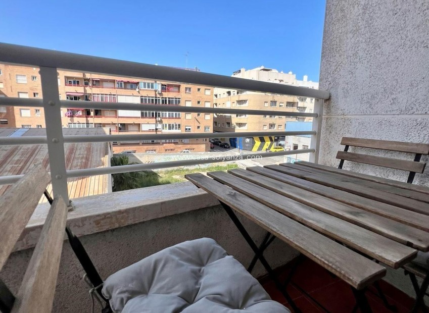 Herverkoop - Appartement / flat - Torrevieja - Playa de los Locos
