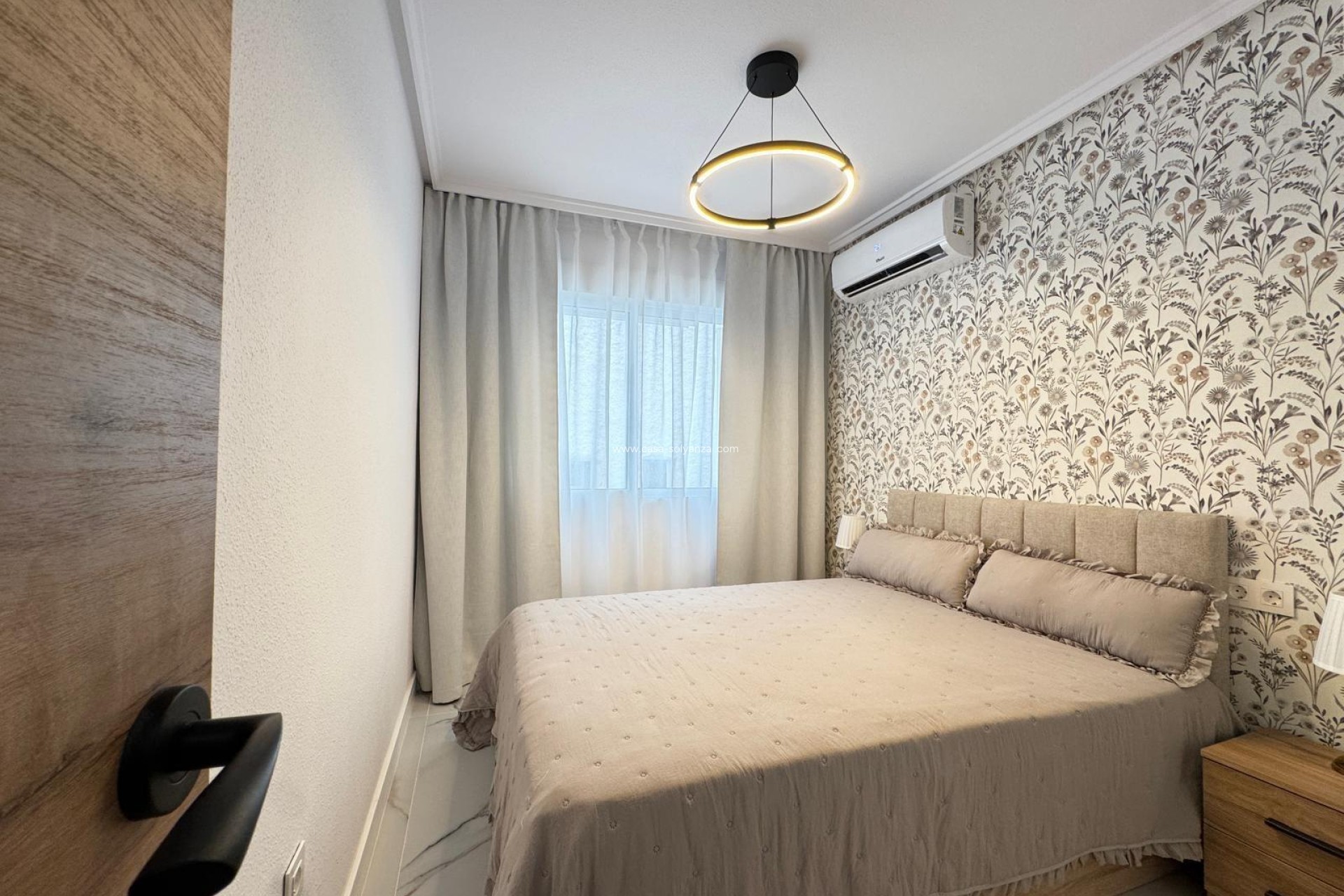 Herverkoop - Appartement / flat - Torrevieja - Playa de los Locos