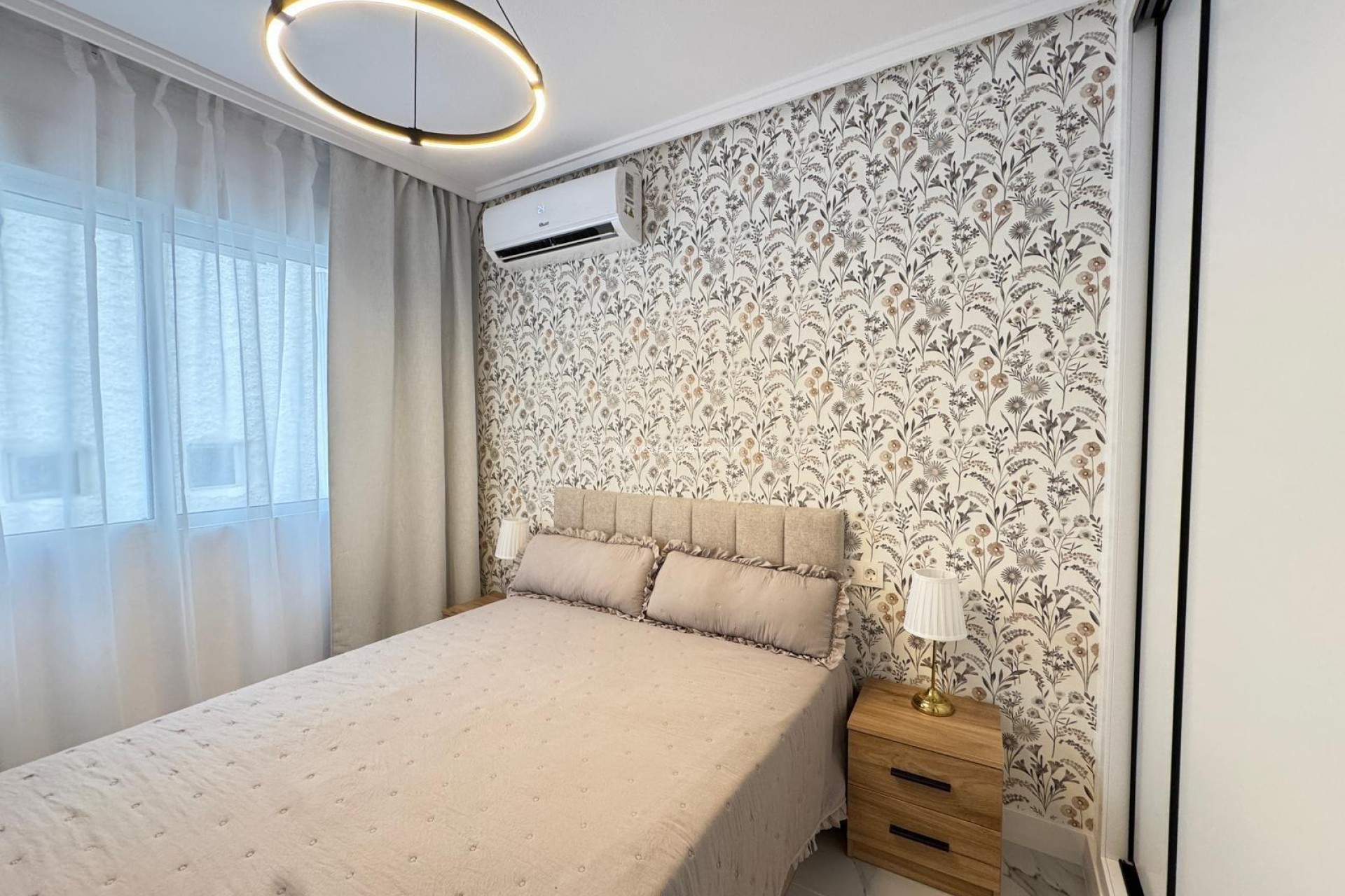 Herverkoop - Appartement / flat - Torrevieja - Playa de los Locos