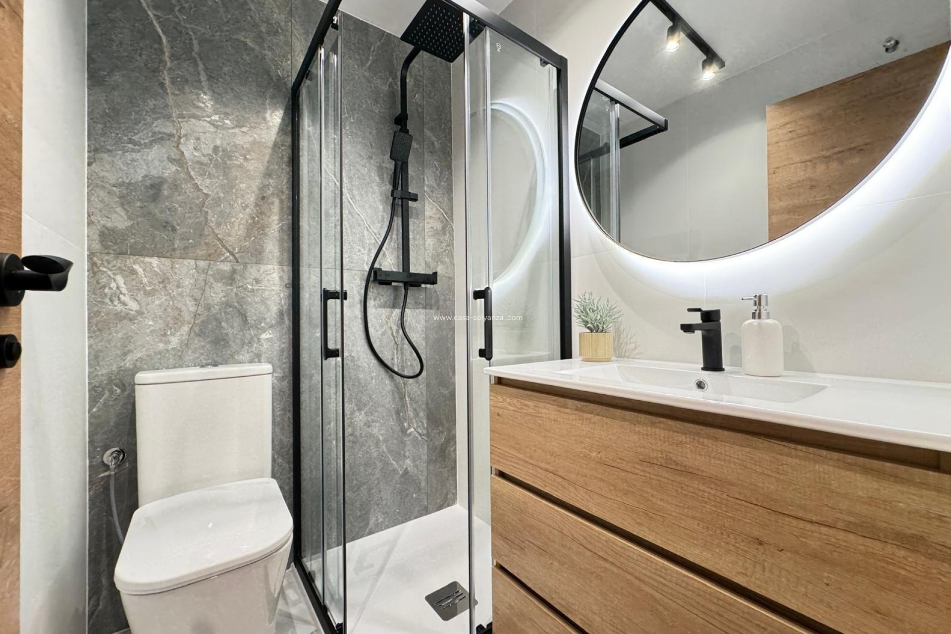 Herverkoop - Appartement / flat - Torrevieja - Playa de los Locos