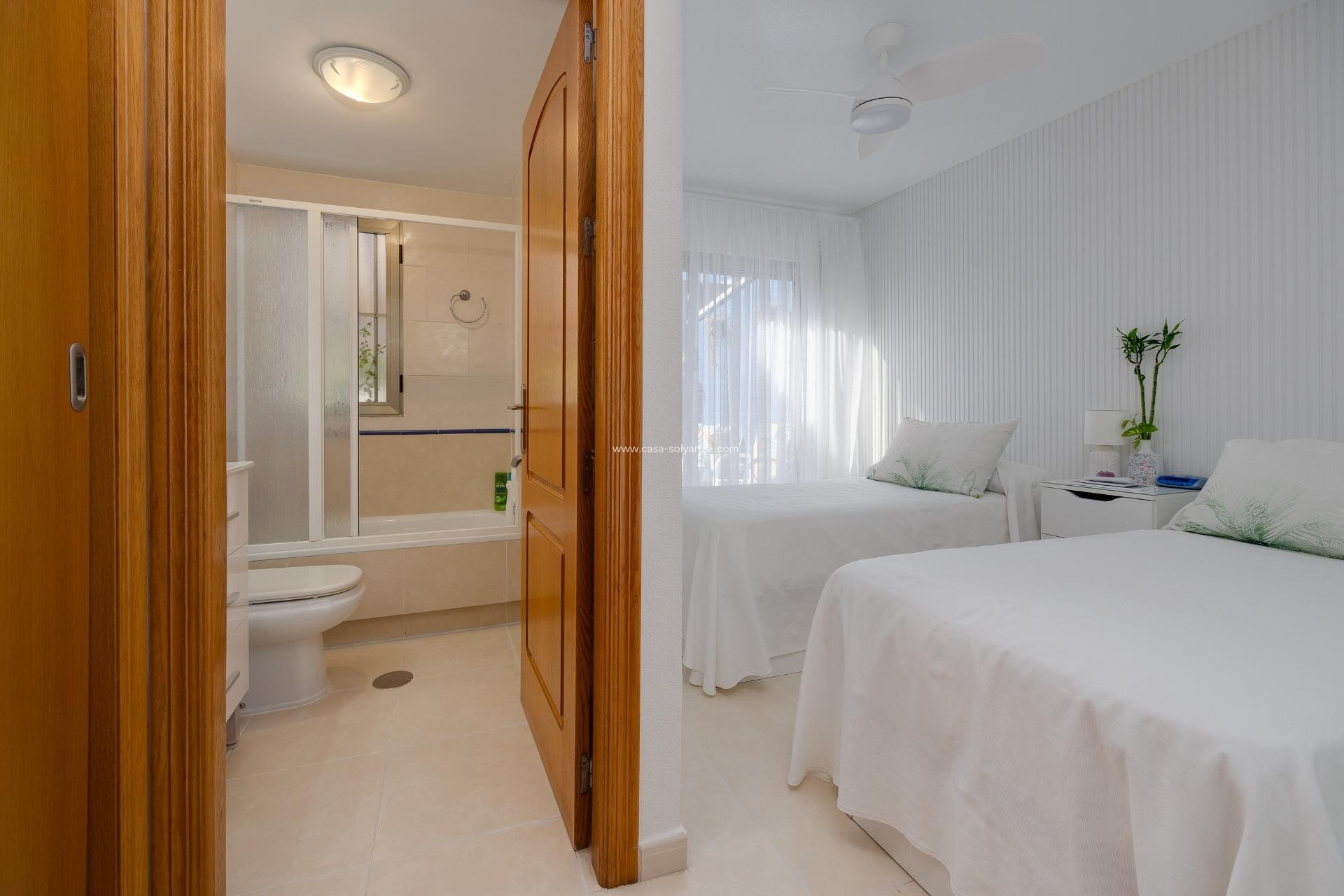 Herverkoop - Appartement / flat - Torrevieja - Playa de los Locos