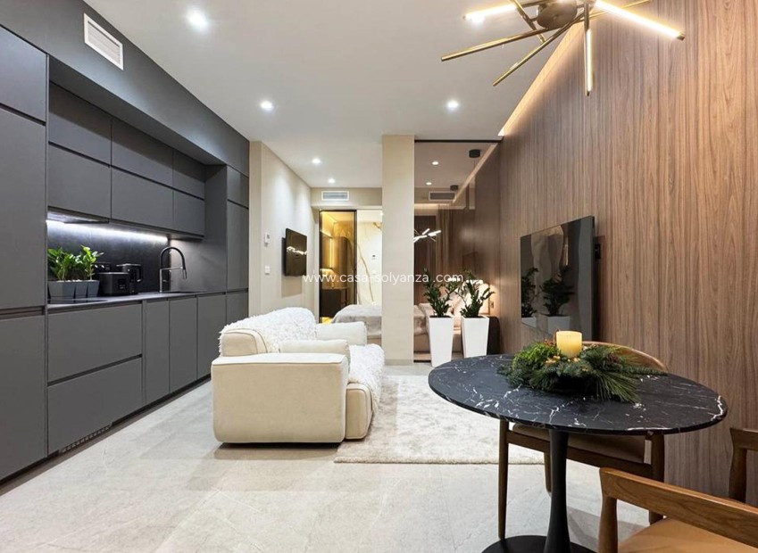 Herverkoop - Appartement / flat - Torrevieja - Playa de los Locos