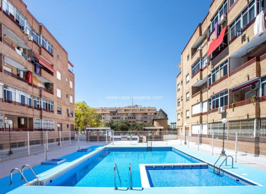 Herverkoop - Appartement / flat - Torrevieja - Playa de los Locos