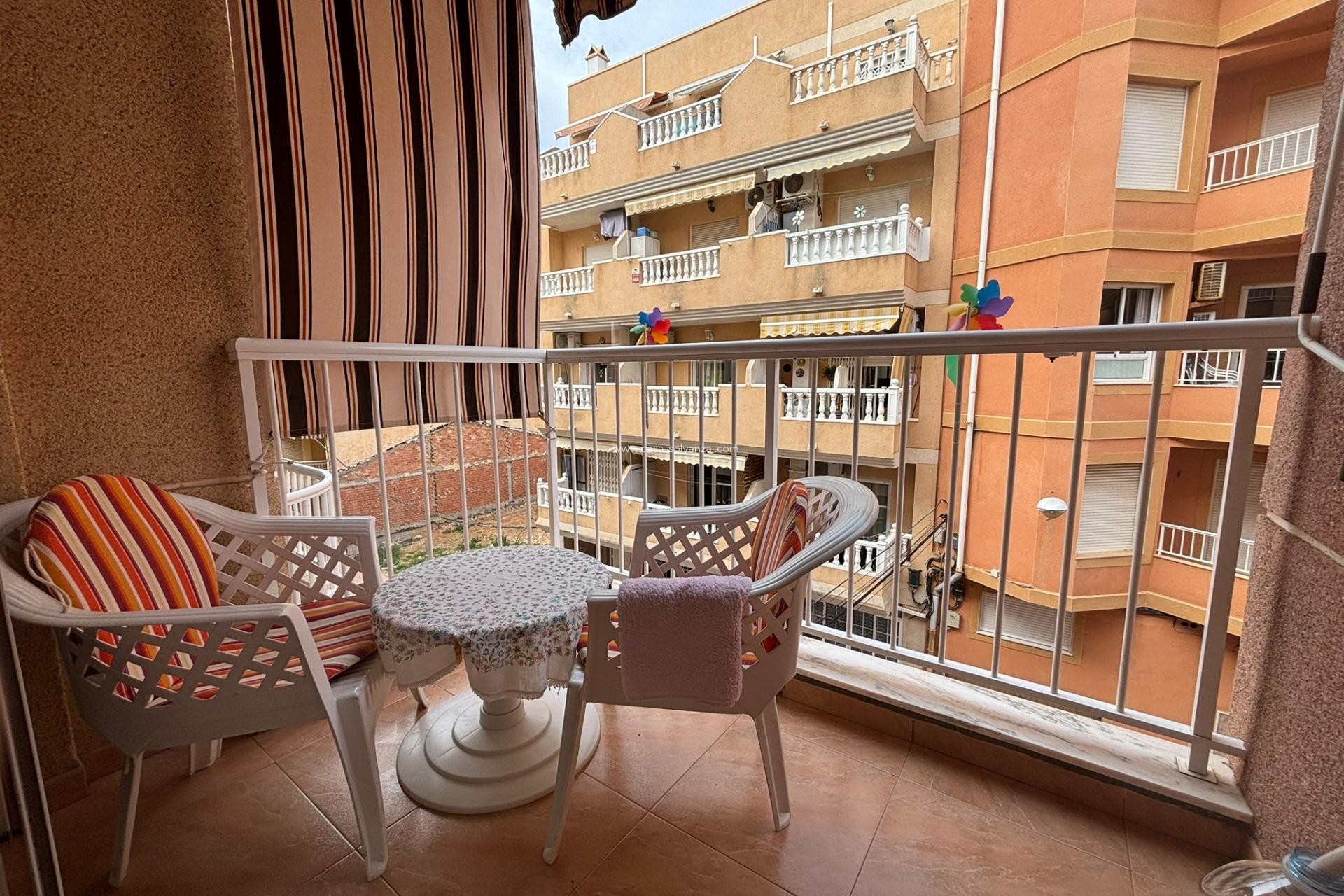 Herverkoop - Appartement / flat - Torrevieja - Playa de los Locos