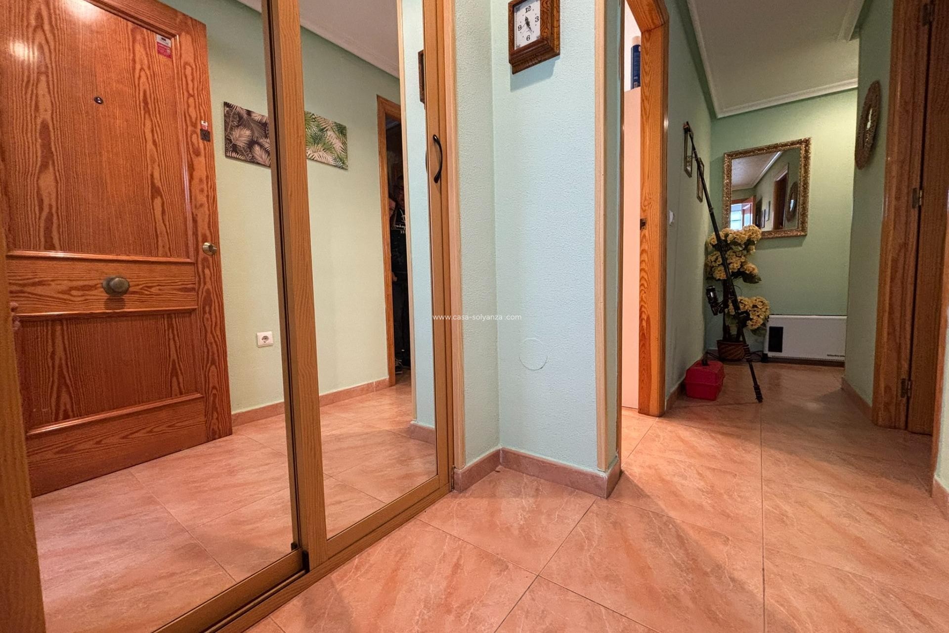 Herverkoop - Appartement / flat - Torrevieja - Playa de los Locos