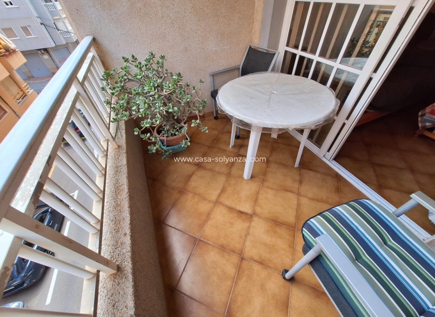 Herverkoop - Appartement / flat - Torrevieja - Playa de los Locos