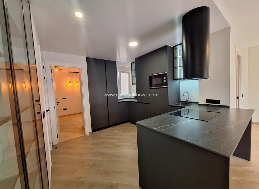 Herverkoop - Appartement / flat - Torrevieja - Playa de los Locos