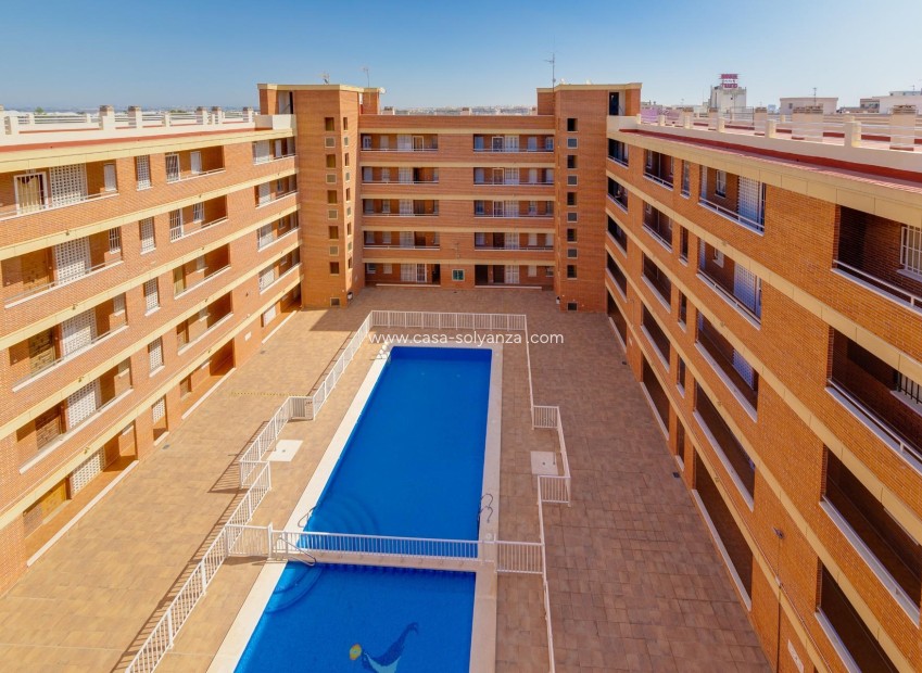 Herverkoop - Appartement / flat - Torrevieja - Playa De Los Naufragos