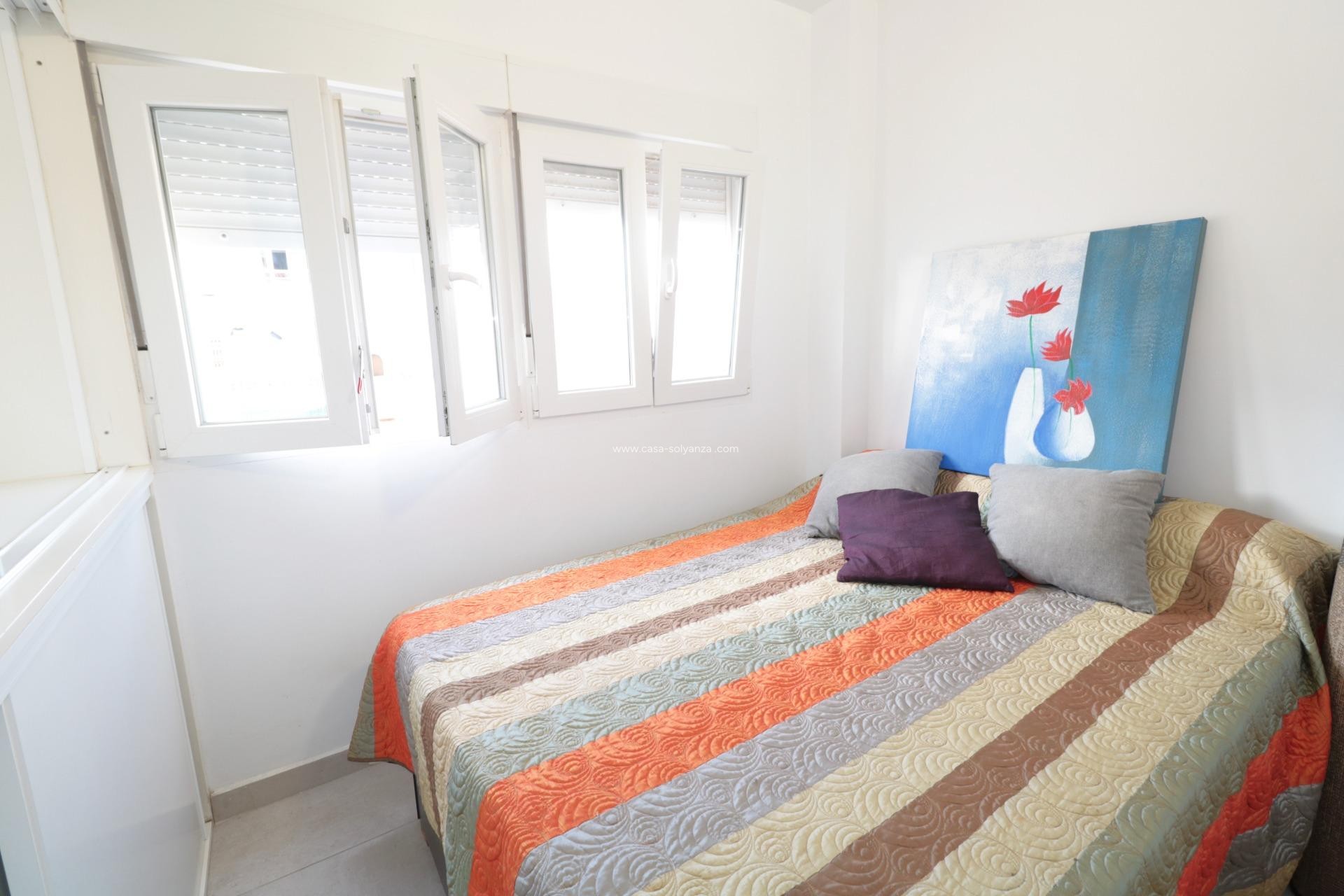 Herverkoop - Appartement / flat - Torrevieja - Playa De Los Naufragos