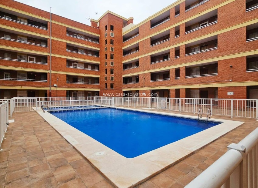 Herverkoop - Appartement / flat - Torrevieja - Playa De Los Naufragos
