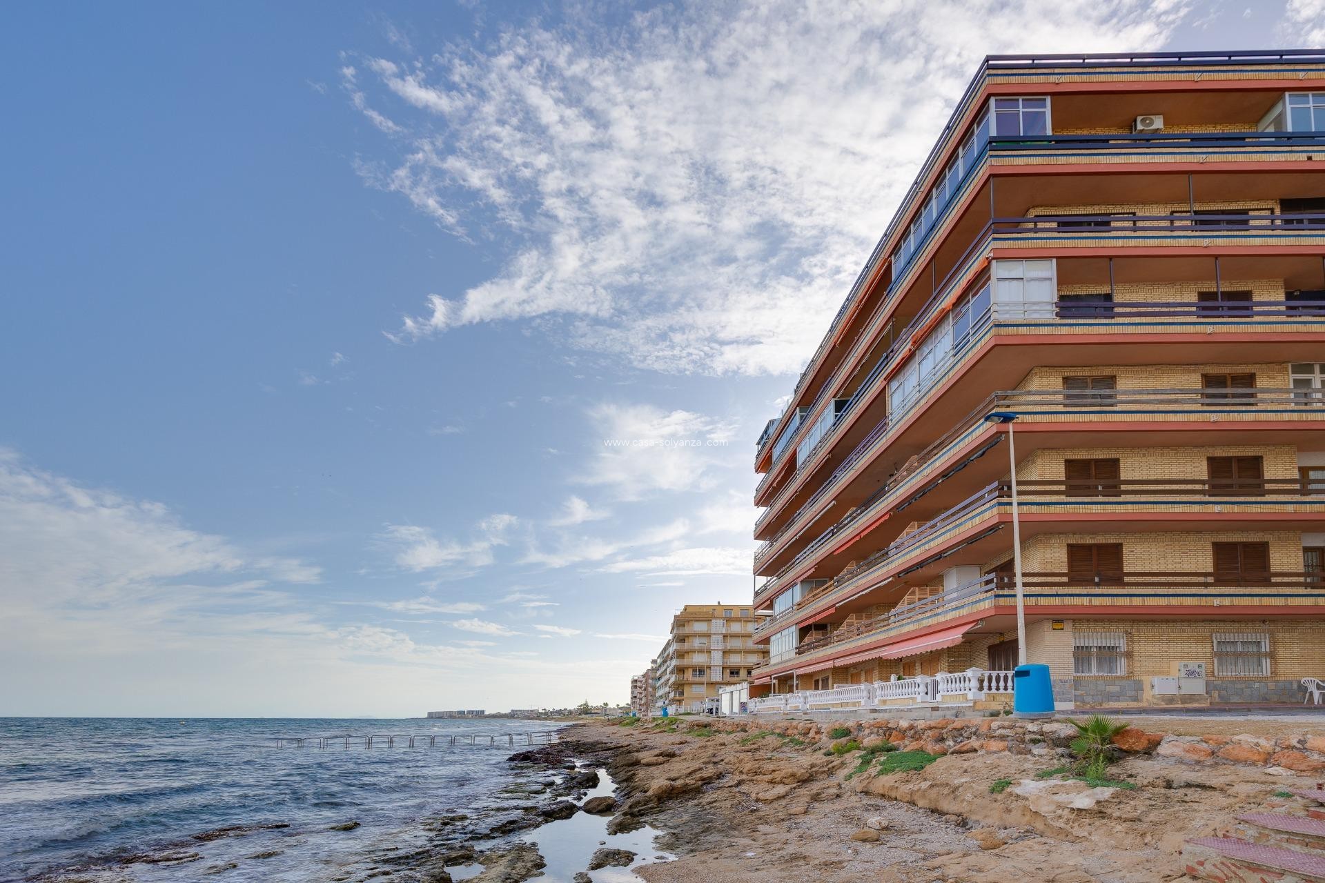 Herverkoop - Appartement / flat - Torrevieja - Playa De Los Naufragos