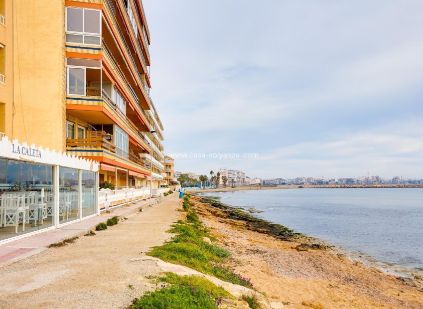 Herverkoop - Appartement / flat - Torrevieja - Playa De Los Naufragos