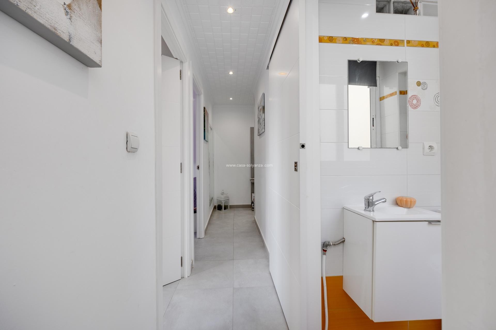 Herverkoop - Appartement / flat - Torrevieja - Playa De Los Naufragos