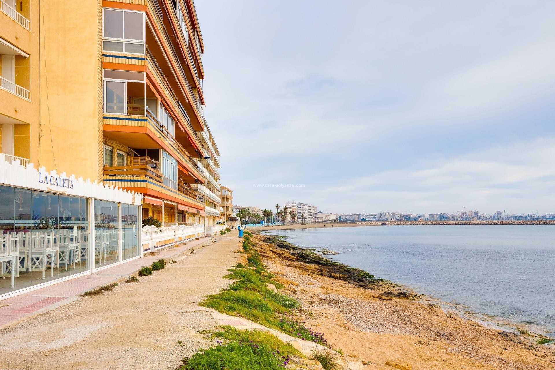 Herverkoop - Appartement / flat - Torrevieja - Playa De Los Naufragos